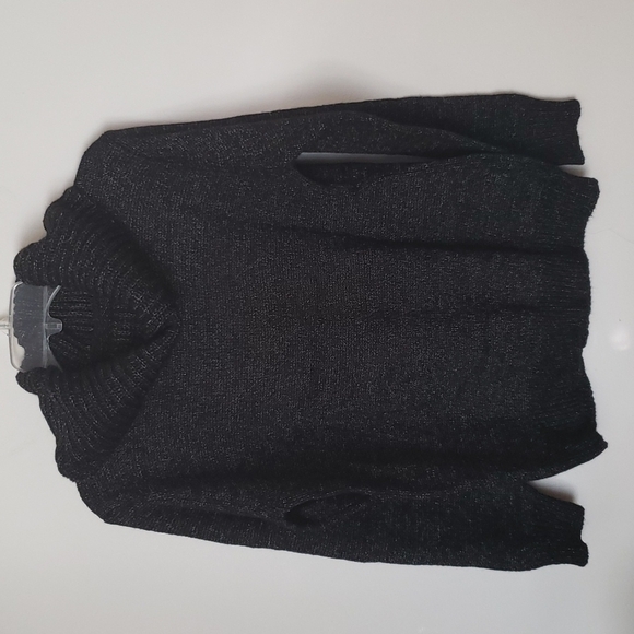 Black turtle neck sweater, closet staple, minimalist women's size large - Picture 1 of 4
